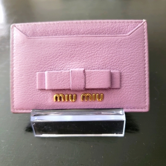 Authentic Miu Miu Leather Lilac Bow Card Holder